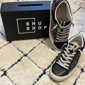 SHU SHOP SIZE 10
